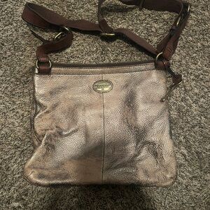 Fossel cross body purse. Good used condition